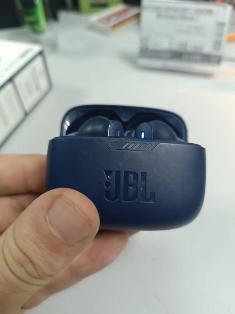 Дешиво Jbl tune 230nc с ломбарда