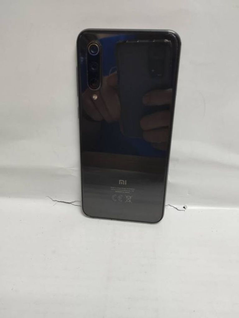 Xiaomi mi-9se 6/64gb