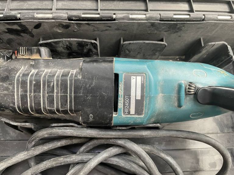 Makita hr 2450t