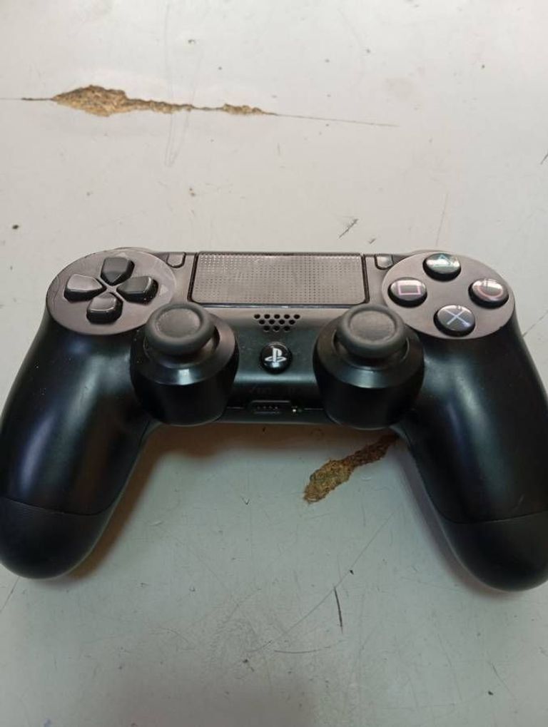 Дешево Sony dualshock 4 v2 з ломбарду