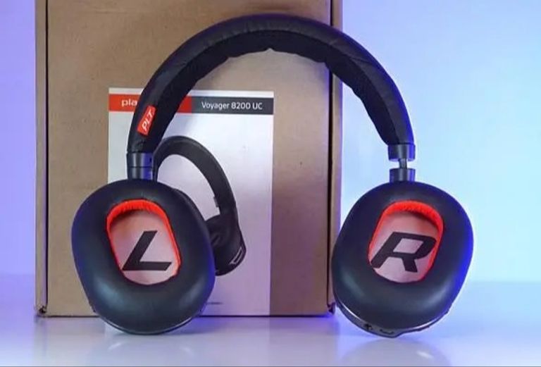 Дешиво Навушники бездротові Plantronics BackBeat Pro 2, комфорт та якість для вашої музики. с ломбарда