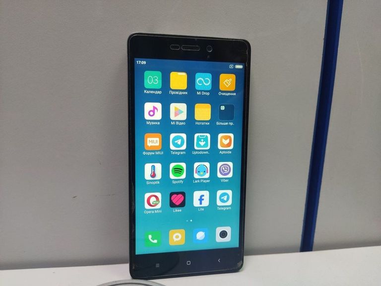Купити Xiaomi redmi 3 3/32gb Б/У