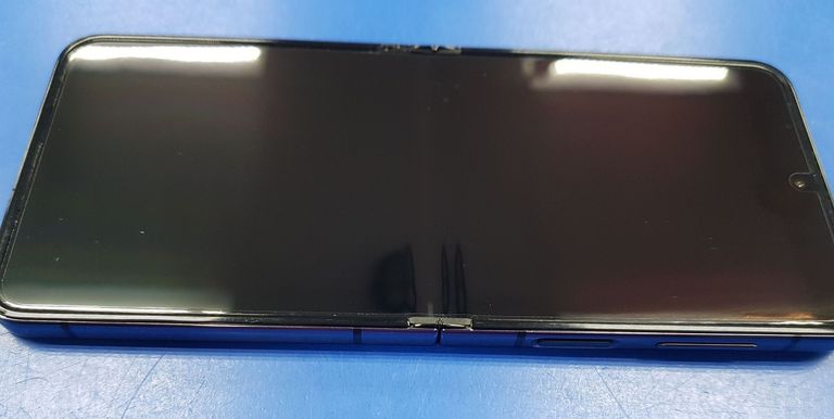 Samsung galaxy flip5 8/256gb Код:01-200487830. Зображення 6