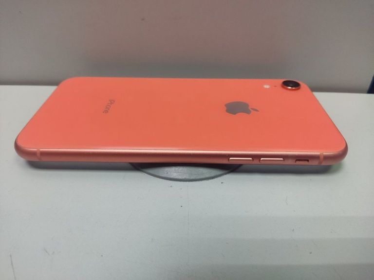 Apple iphone xr 64gb Код:01-200516138. Изображение 9