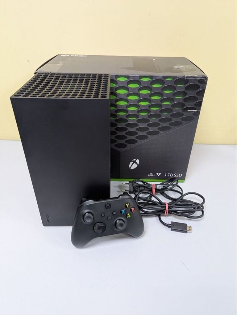 Купить Microsoft xbox series x 1tb Б/У