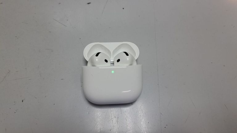 Купити Apple airpods 4 Б/У
