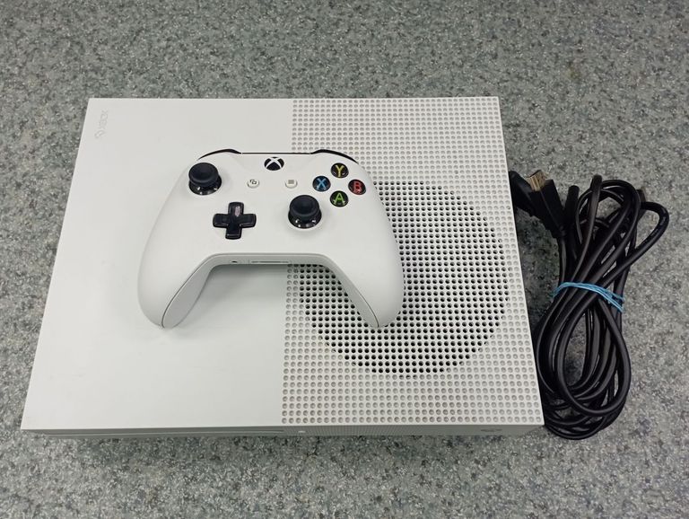 Купити Microsoft Xbox One S 500GB Б/У