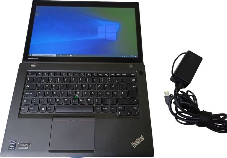 Объявление Lenovo 15/core i3 4010u ddr3/4gb ddr3/ssd 128 gb/*інтегрована Б/У