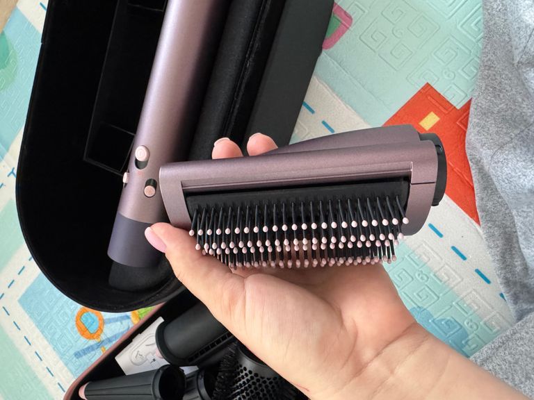 Дешиво Dyson Airwrap i.d. Multi-Styler and Dryer Straight to Wavy Jasper Plum (599021-01) с ломбарда