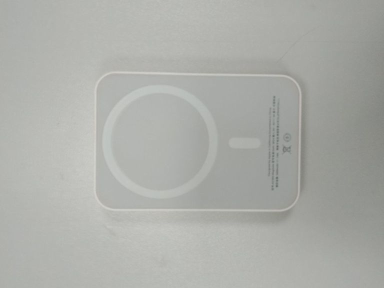 Купить Apple magsafe battery pack a2384 1460mah Б/У