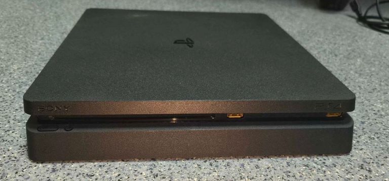 Объявление Sony playstation 4 slim 1tb Б/У