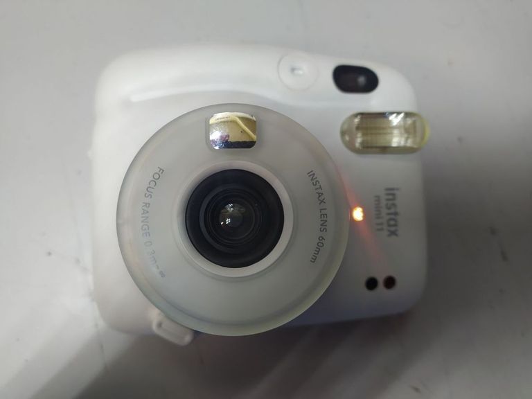 Оголошення FUJIFILM INSTAX Mini 11 Б/У