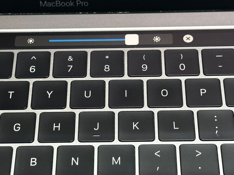 Apple a1706 macbook pro 13,3" core i5 3.1ghz /ram 8gb /ssd 256/ gpu intel iris plus 650 1536mb Код:01-200795626. Изображение 8