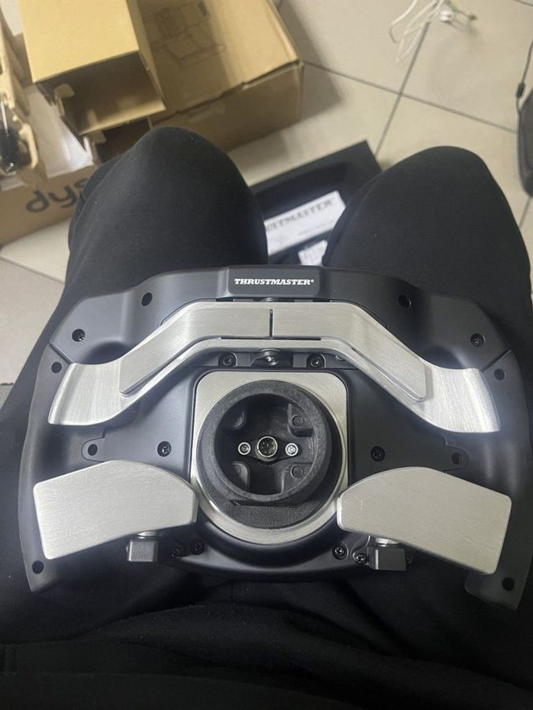 Объявление Thrustmaster Formula Wheel Add-On Ferrari SF1000 Edition (4060172) Б/У