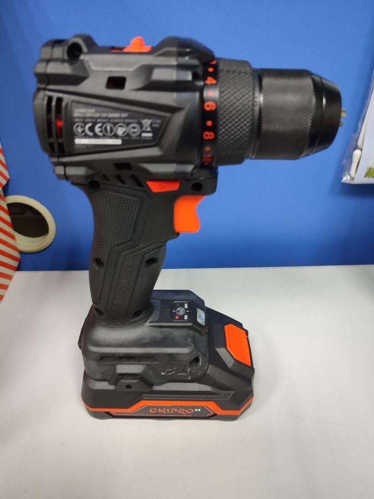 Оголошення Dnipro-M cd-200bc compact 1акб 2ah зп Б/У