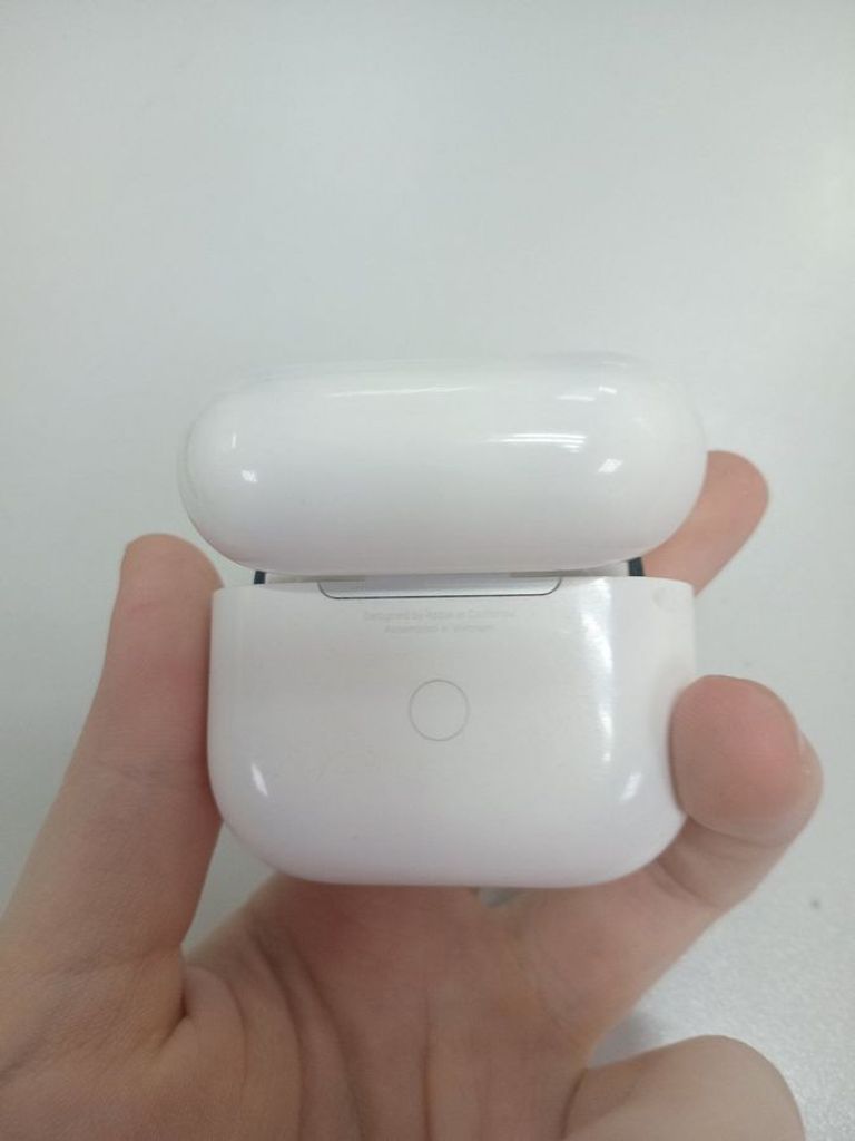 Дешево Apple airpods 3rd generation з ломбарду