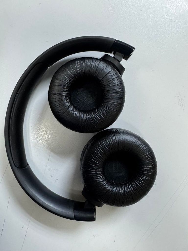 Оголошення Jbl tune 520bt Б/У