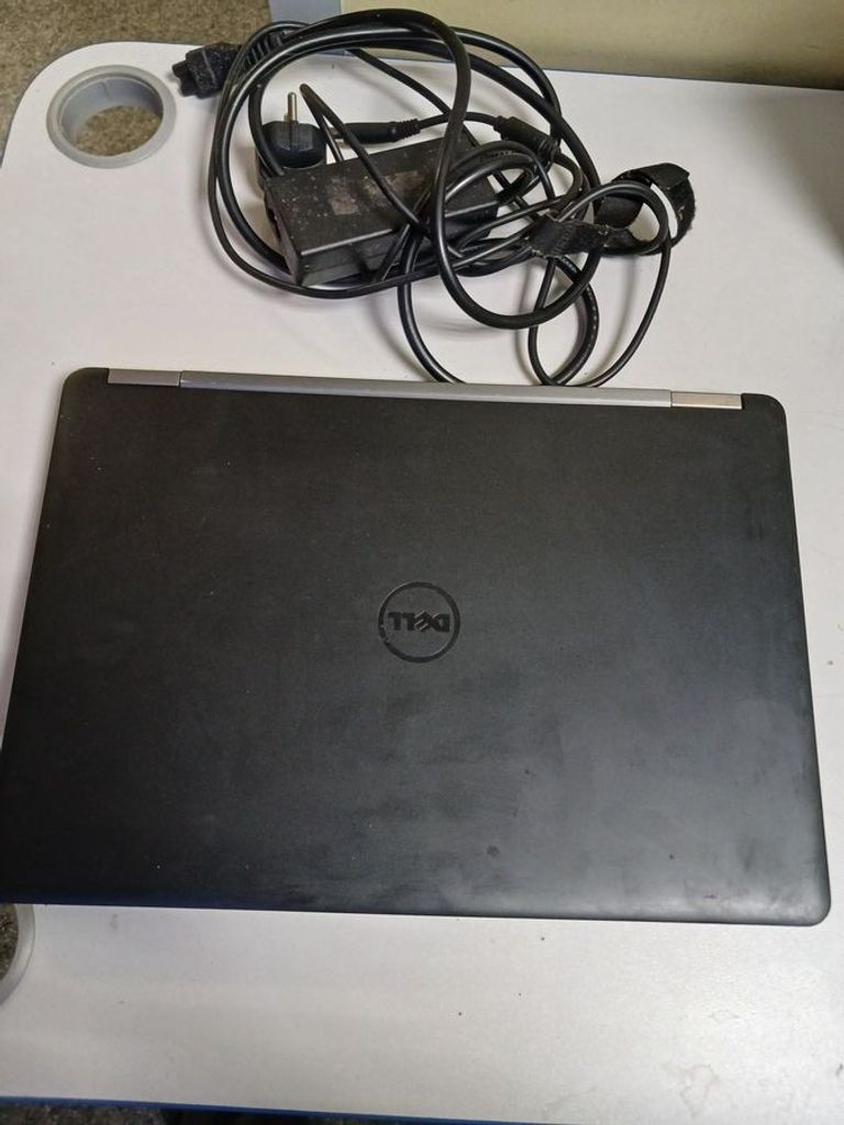 Dell 14/core i5 6300u ddr3/8gb ddr3/hdd *відсутній/ssd 256 gb/*інтегрована Код:01-200831343. Изображение 5