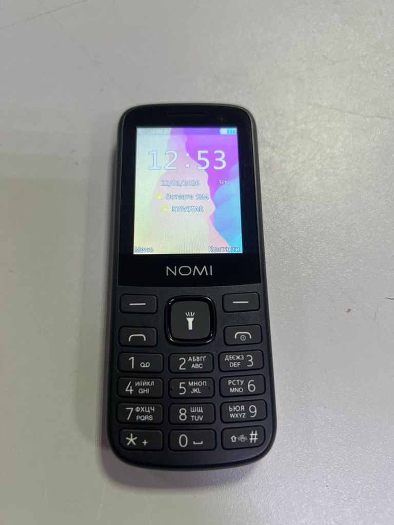Купити Nomi i2403 Б/У