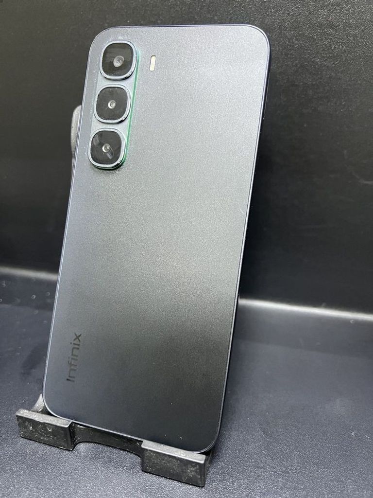 Дешево Infinix hot 60 pro 8/128gb з ломбарду