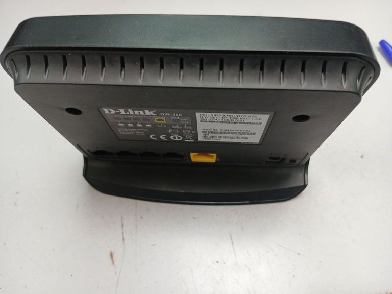 Дешево D-Link DIR-300 з ломбарду