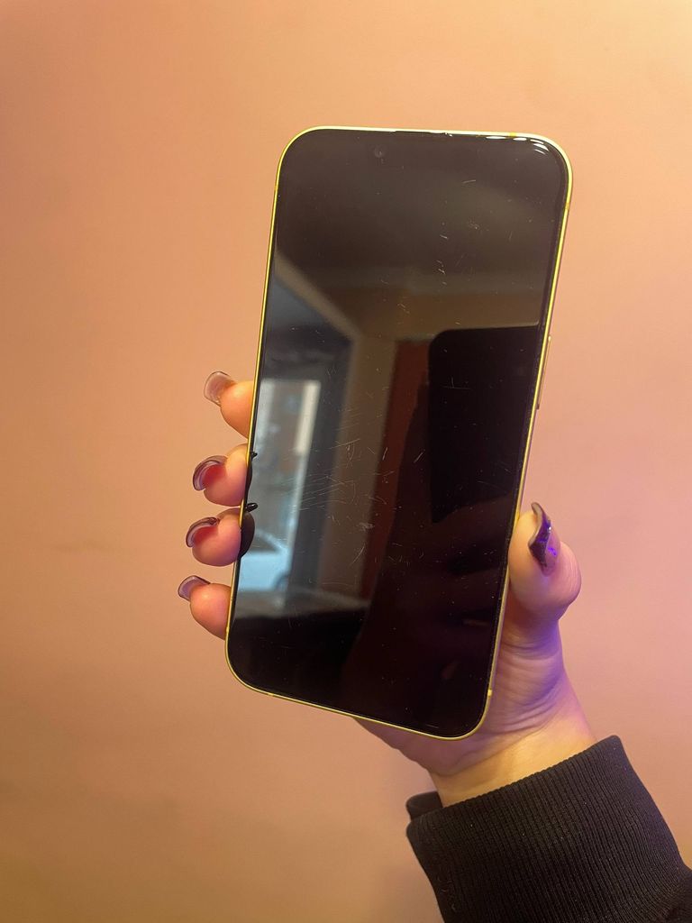 Apple iPhone 14 256GB eSIM Yellow (MR3K3) Код:null. Изображение 8