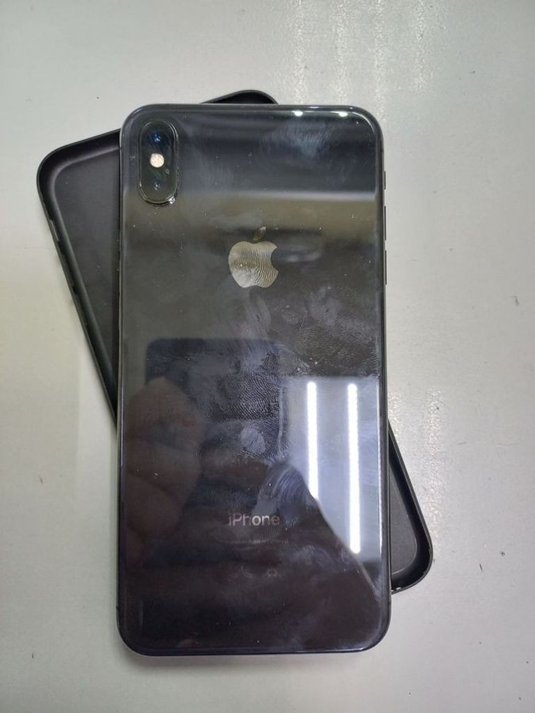 Оголошення Apple iphone xs max 64gb Б/У