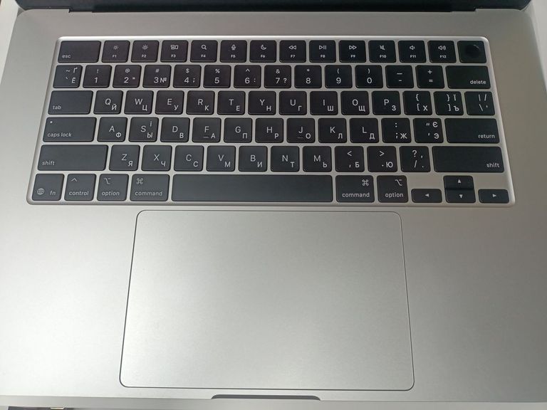 Apple macbook air 15" 2025 Код:01-200886818. Изображение 6