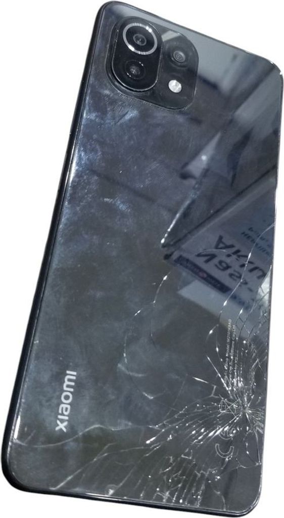 Дешево Xiaomi mi-11 lite 6/64gb з ломбарду