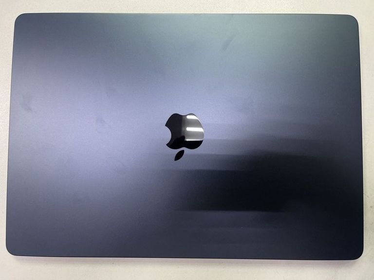 Дешиво Apple macbook air 13,6" m3 2024 с ломбарда