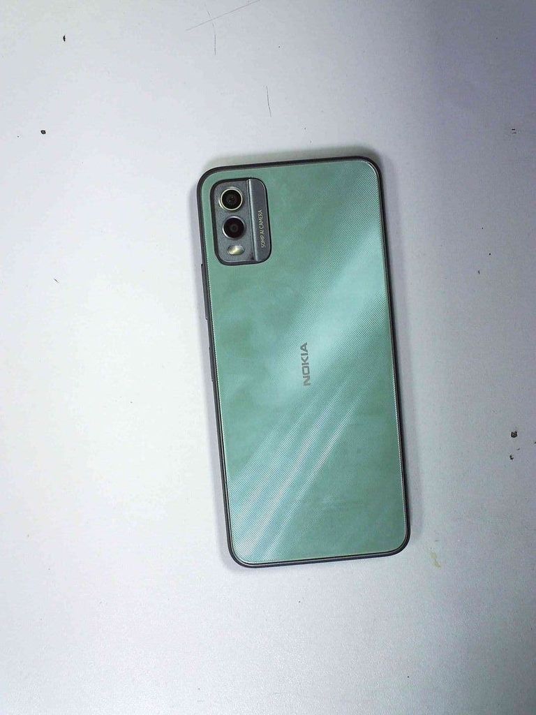 Дешево Nokia C32 4/64GB Green з ломбарду