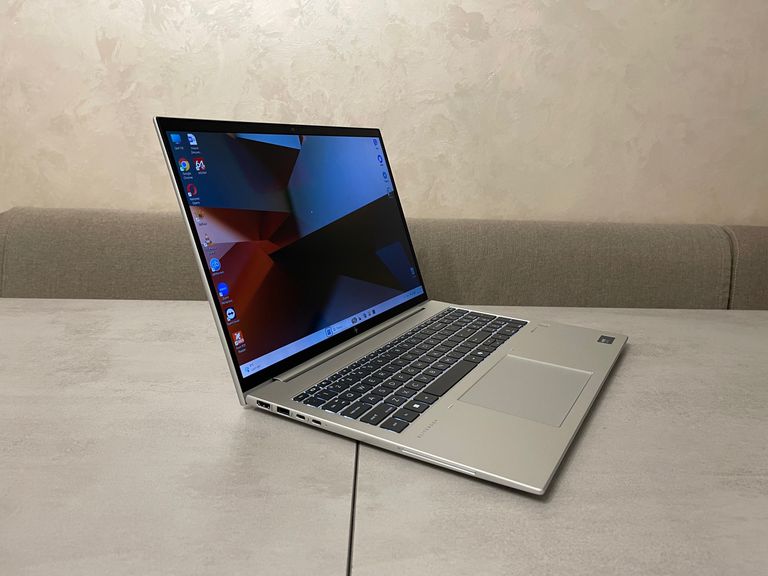 Дешево HP EliteBook 860 G11, 16" з ломбарду
