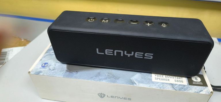 Купити Lenyes s806 Б/У