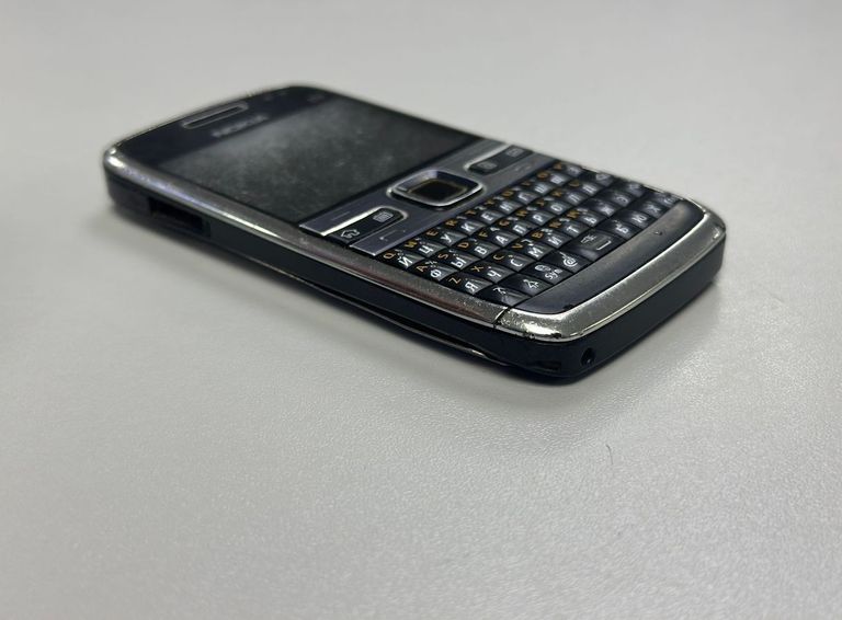 Nokia e72 Код:01-200915682. Зображення 9