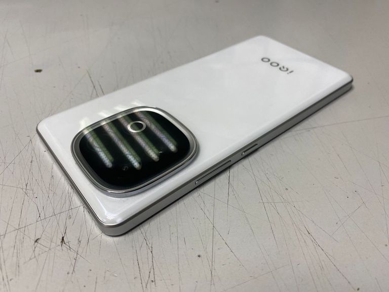 Vivo IQOO Z10 Turbo Pro 12/256GB Orange Код:01-200922339. Зображення 5