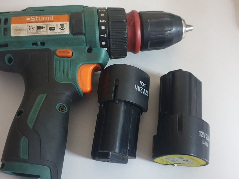 Дешево Sturm CD3212DFR з ломбарду