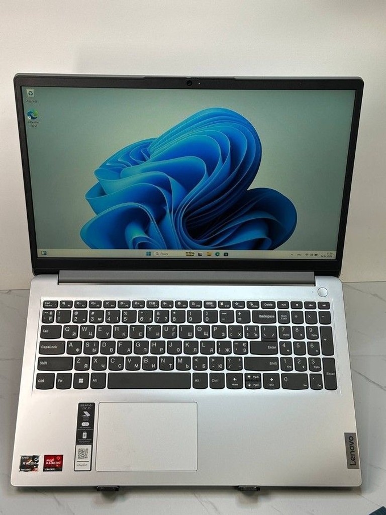 Купити Lenovo 15/ryzen 3 7320u ddr5/16gb ddr5/hdd *відсутній/ssd 512 gb/*інтегрована Б/У