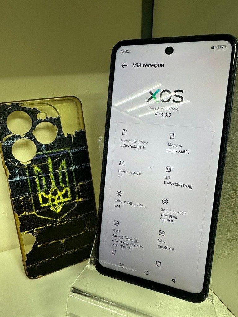 Дешиво Infinix smart 8 plus 4/128gb с ломбарда
