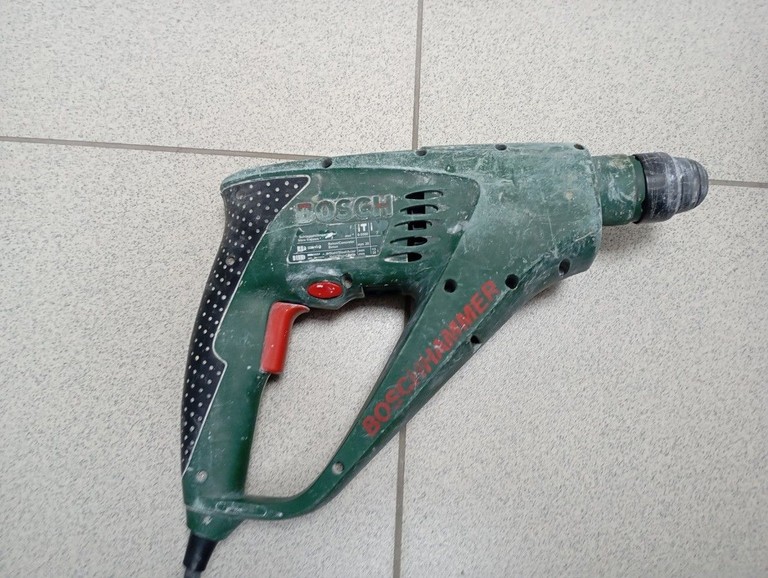 Оголошення Bosch pbh 2000 re Б/У