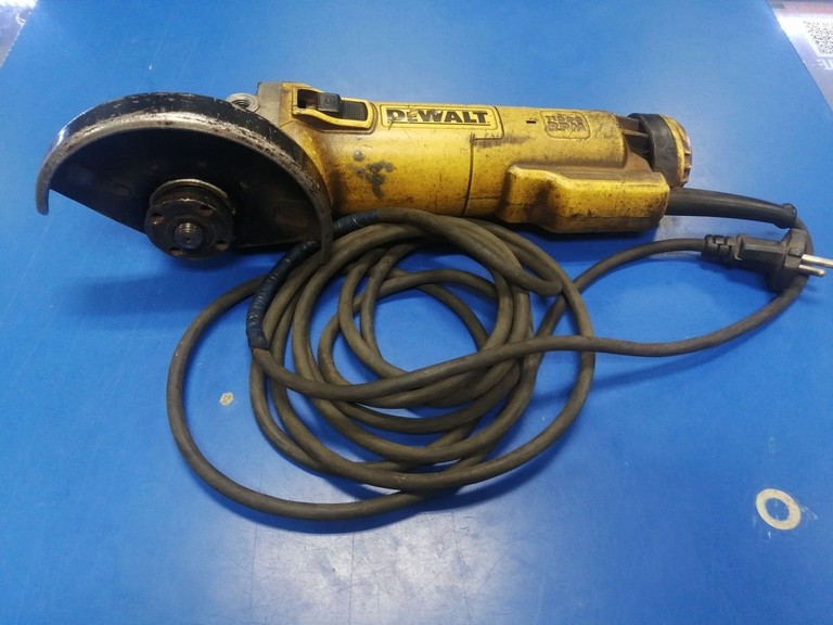 Купить Dewalt DWE4217 Б/У