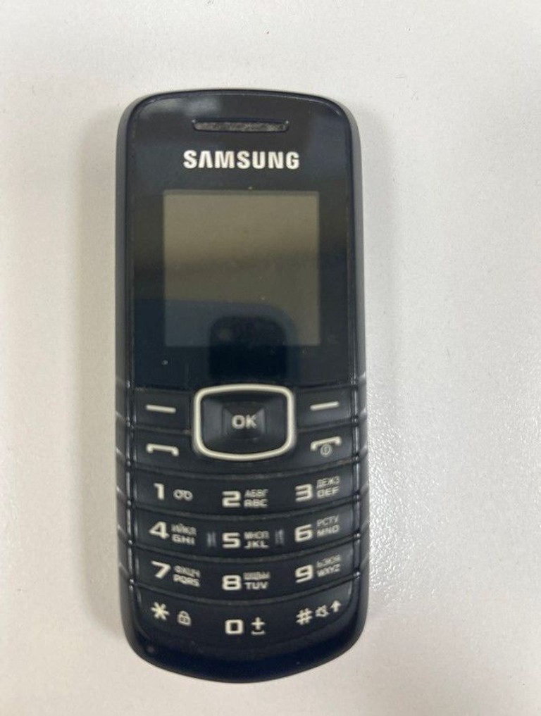 Дешиво Samsung GT-E1080I с ломбарда