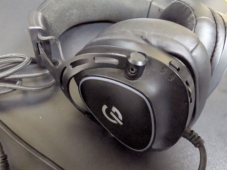 Дешево Gamepro HS766 Black з ломбарду