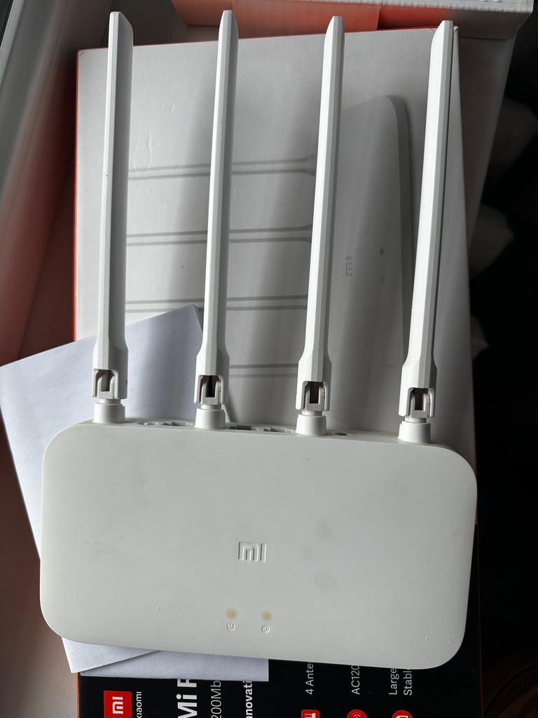 Купити Wi-Fi Xiaomi Mi WiFi Router 4A Basic Edition Б/У