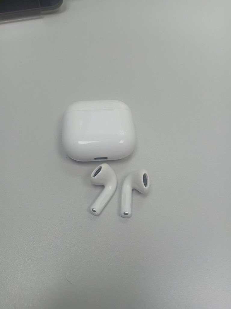 Оголошення Apple airpods 4 Б/У
