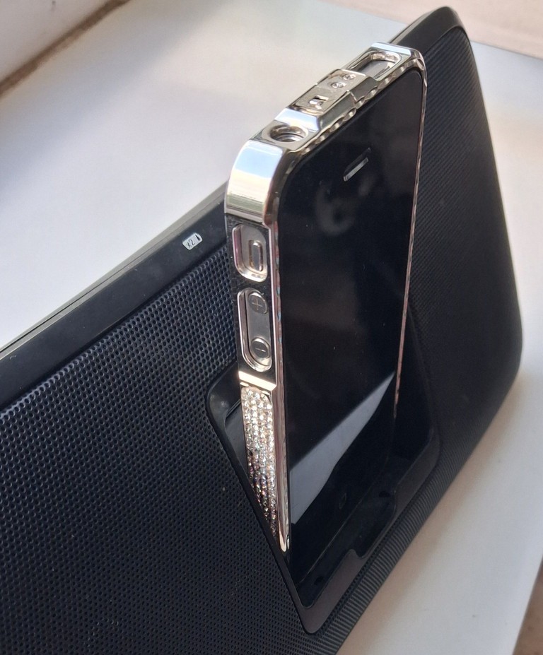 Дешево Logitech S315i, модель S-00078 для iPhone з ломбарду