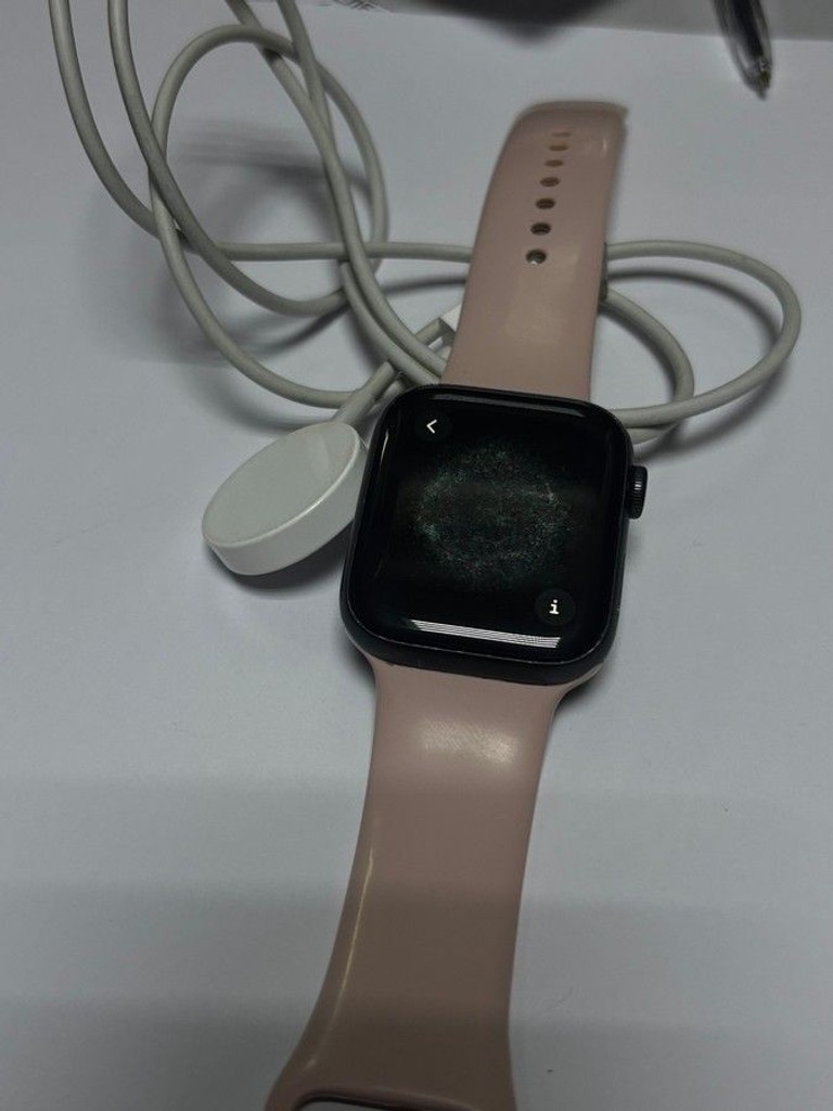 Apple watch series 5 gps 44mm aluminium case Код:01-201002673. Зображення 5