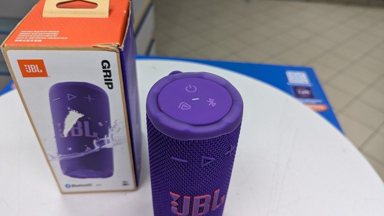 Дешево Jbl GRIP Black (JBLGRIPBLK) з ломбарду
