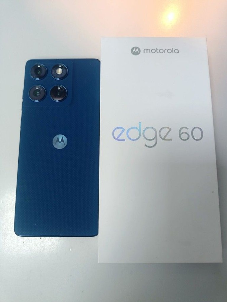 Розпродаж Motorola Moto Edge 60 12/256GB Gibraltar Sea (PB7H0031), продавець Техноскарб