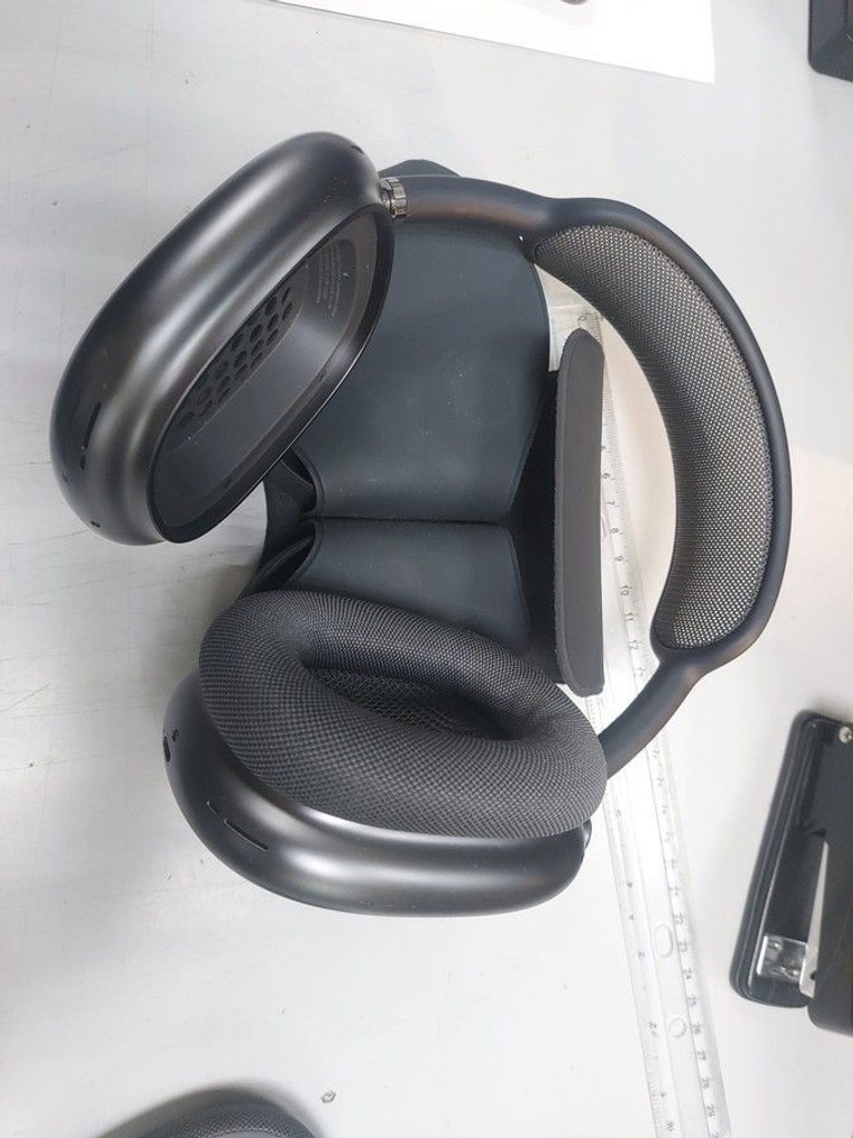 Купити Apple airpods max Б/У