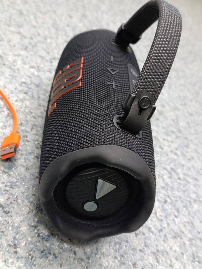 Розпродаж JBL Charge 6 Black, продавець Техноскарб